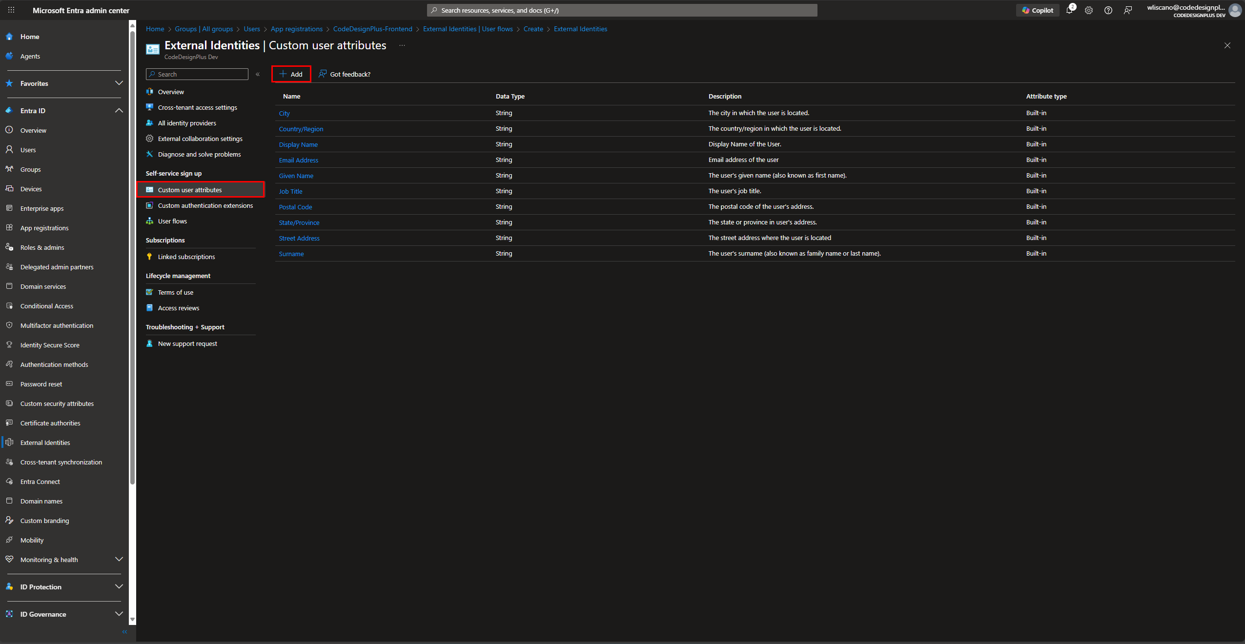 Panel de Custom user attributes